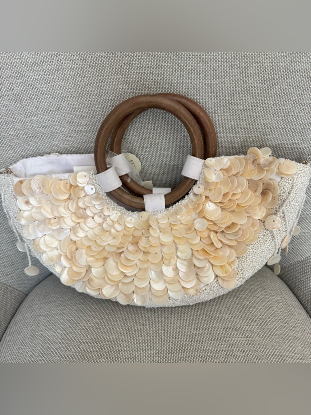 Made in India Shell-Embellished White Crescent Handbag with Wooden Handles - Picture 2 of 6